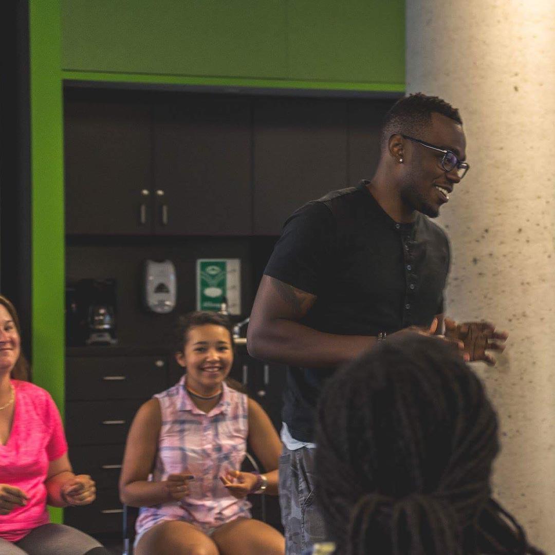 Kanaar teaching a community youth session